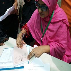 Free eye camp in Lyari, Karachi