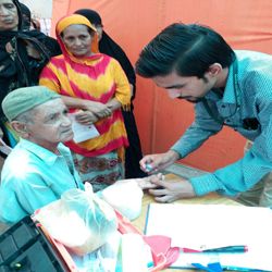 Free eye camp in Lyari, Karachi